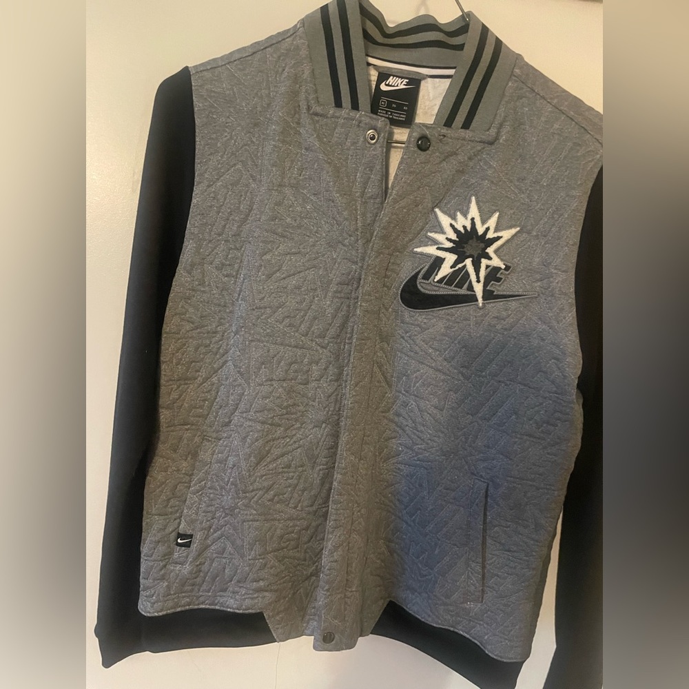 Nike sweater jacket
